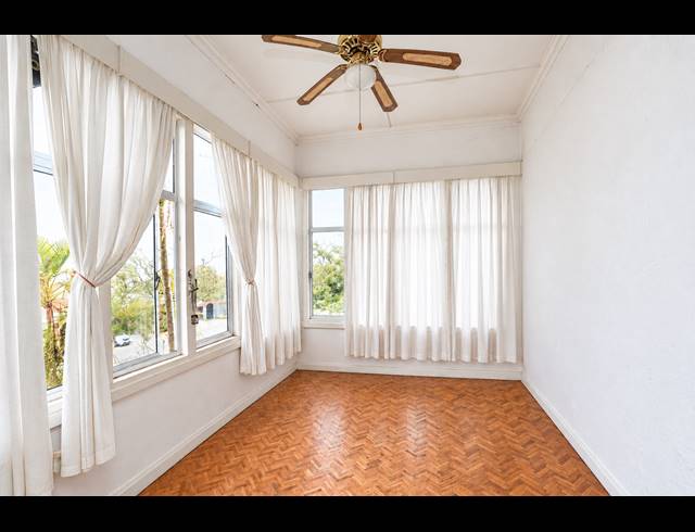 2.5 BEDROOM APARTMENT FOR SALE IN ESSENWOOD